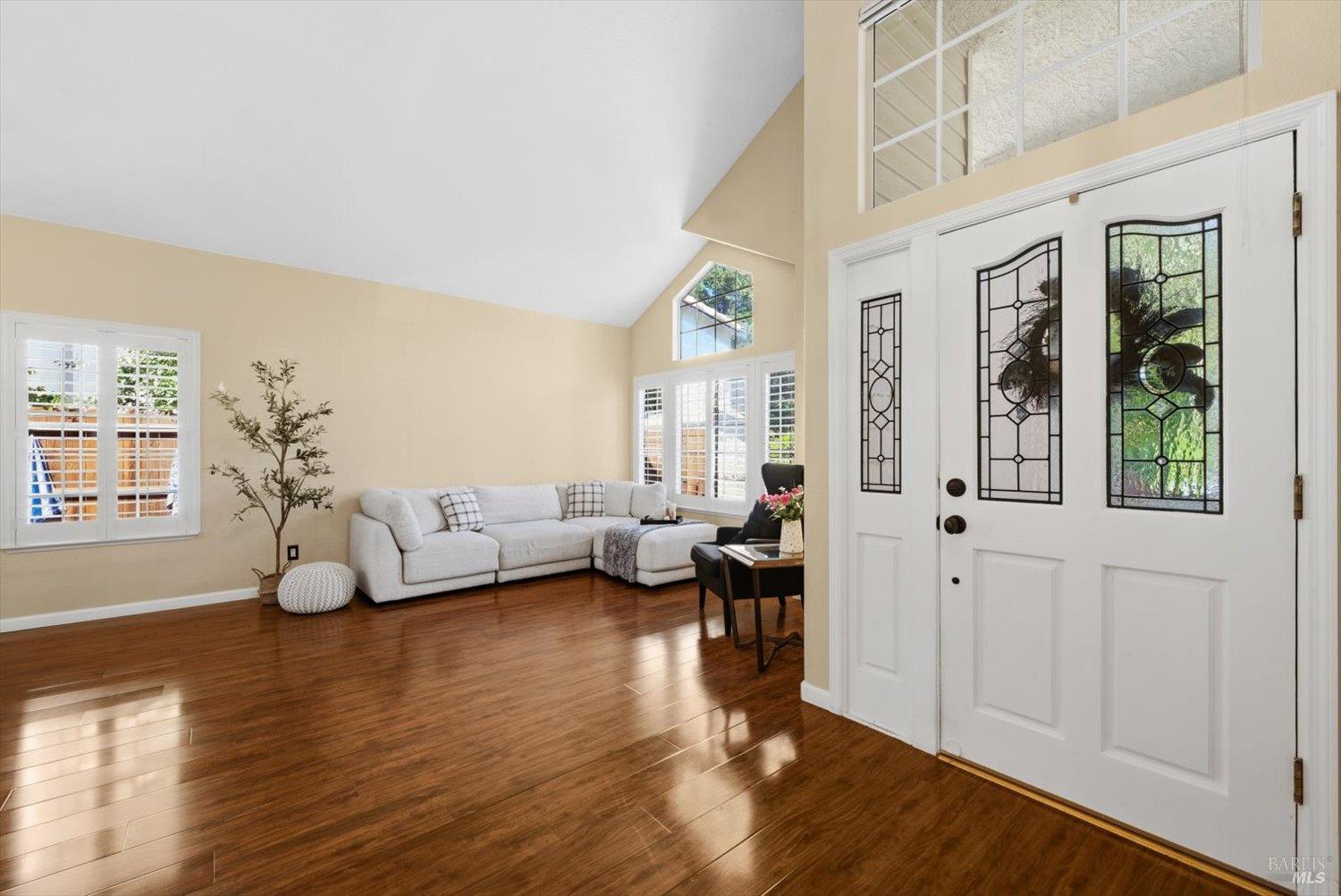 Detail Gallery Image 12 of 67 For 612 Cougar Ct, Vacaville,  CA 95688 - 4 Beds | 2/1 Baths