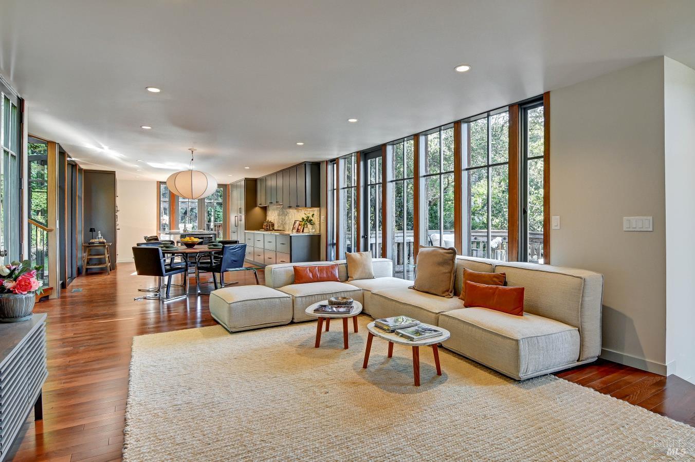 Detail Gallery Image 5 of 47 For 45 Bella Vista Ave, Belvedere,  CA 94920 - 4 Beds | 3 Baths