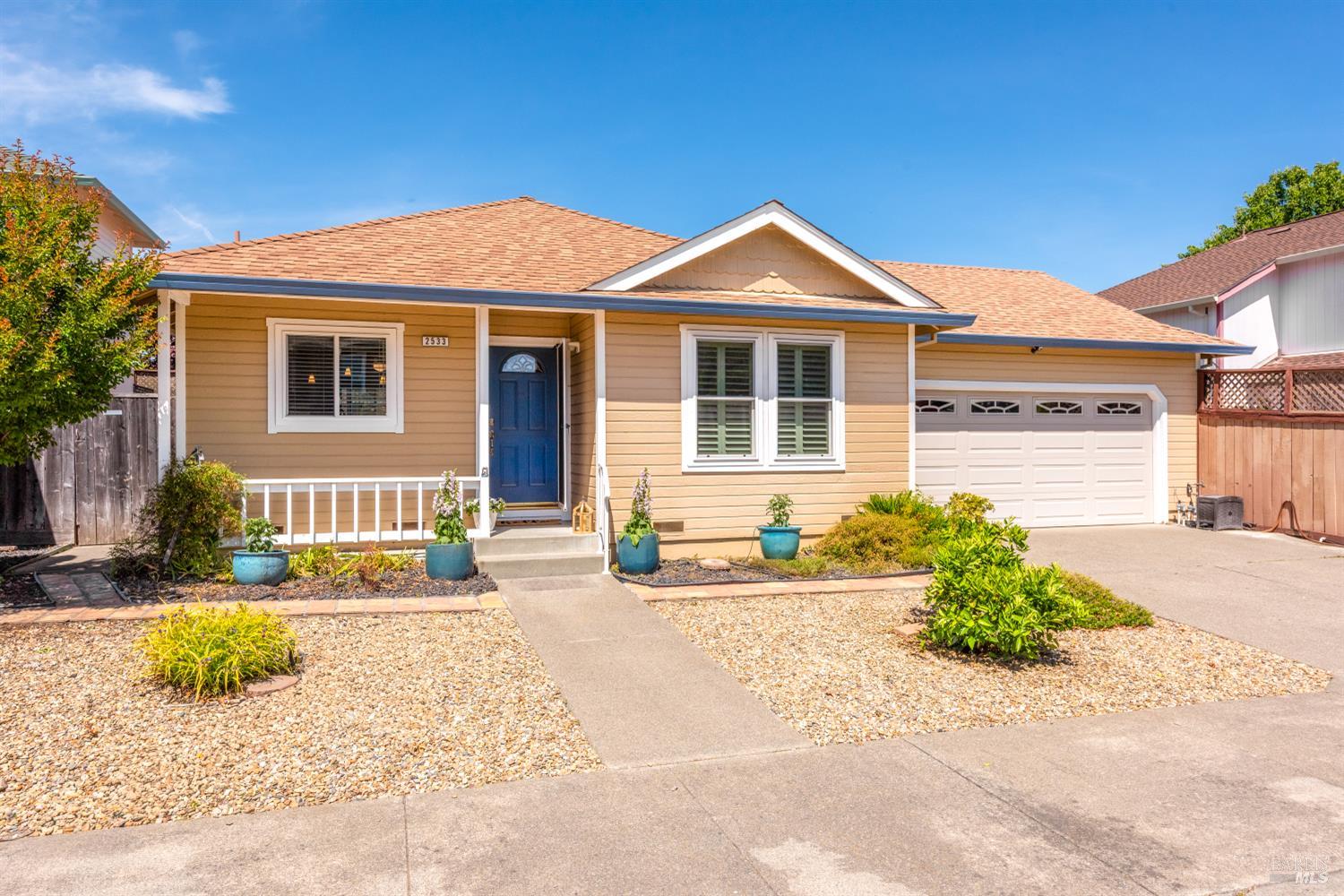 2533 Sam Drive photo 2