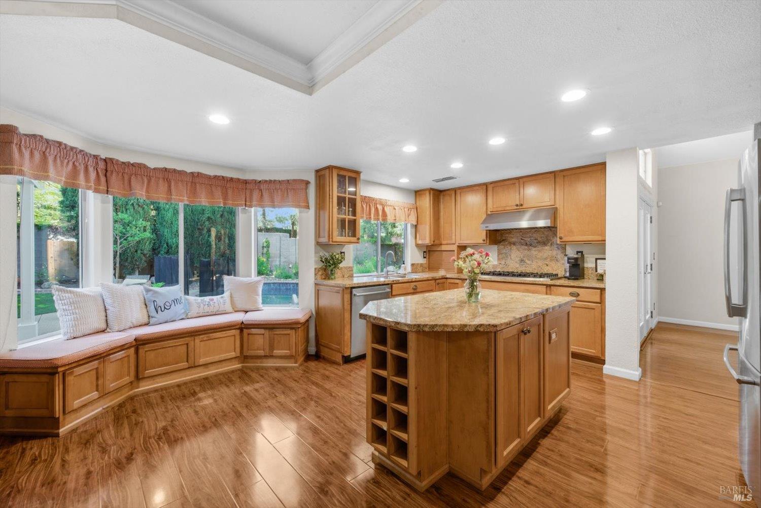 Detail Gallery Image 25 of 67 For 612 Cougar Ct, Vacaville,  CA 95688 - 4 Beds | 2/1 Baths