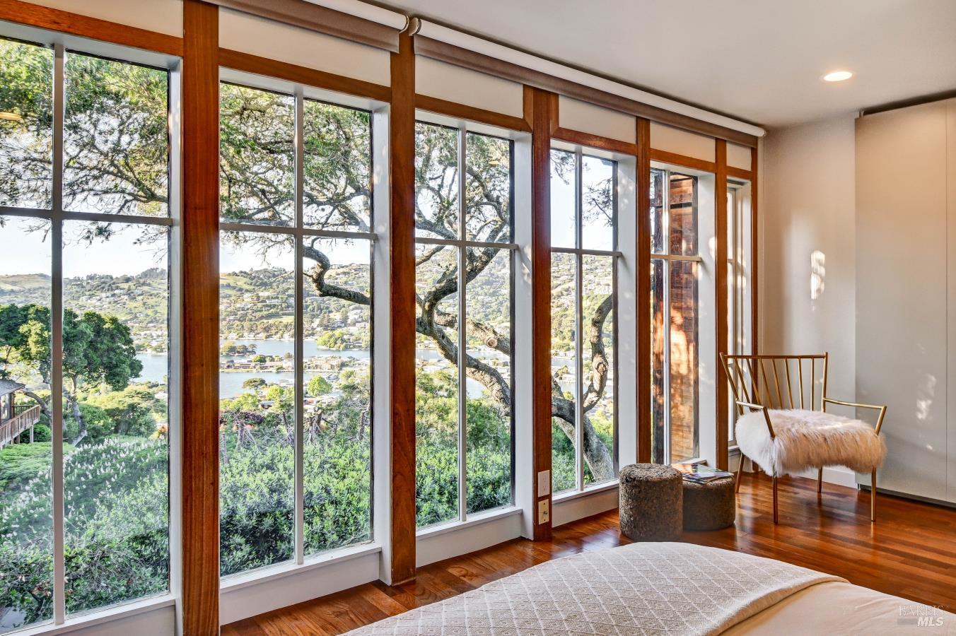 Detail Gallery Image 32 of 47 For 45 Bella Vista Ave, Belvedere,  CA 94920 - 4 Beds | 3 Baths