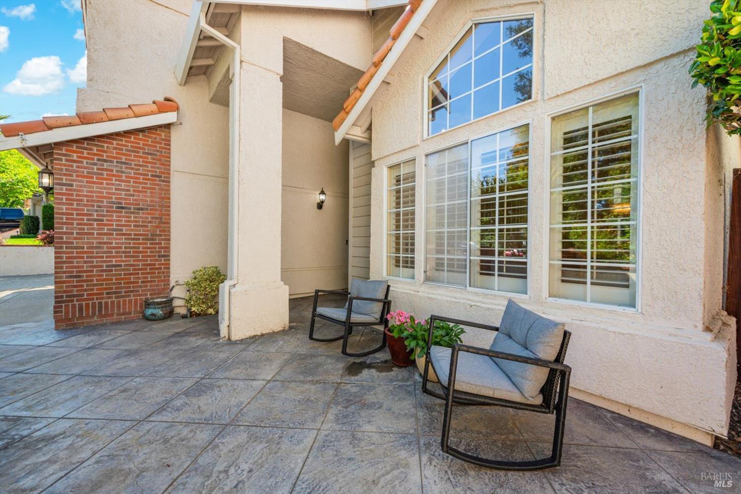 Detail Gallery Image 8 of 67 For 612 Cougar Ct, Vacaville,  CA 95688 - 4 Beds | 2/1 Baths