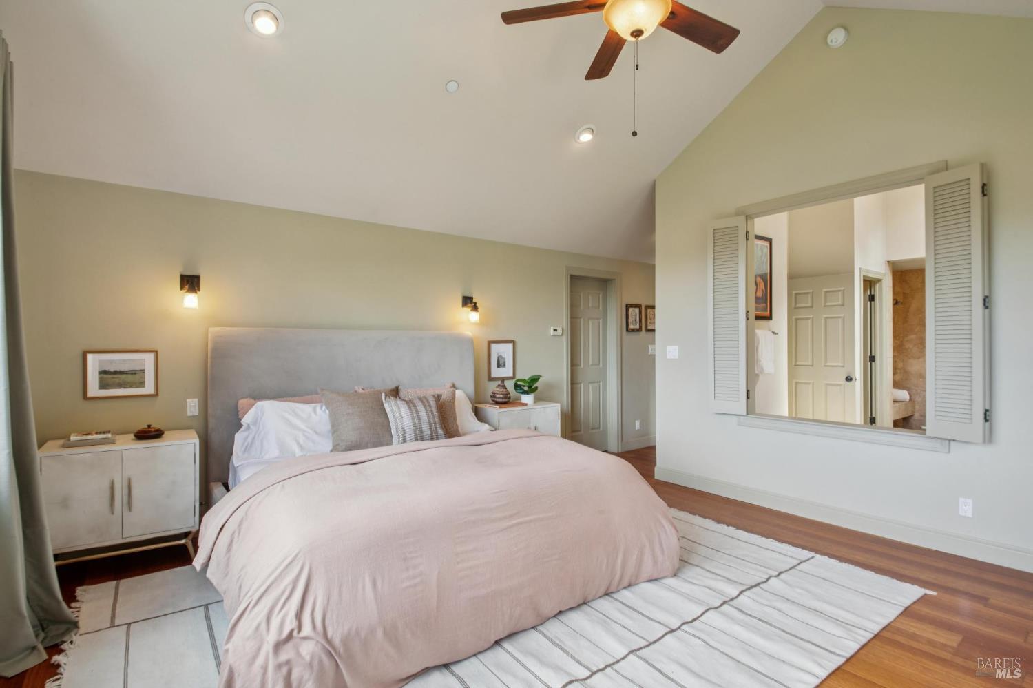 Detail Gallery Image 25 of 80 For 12 Chaparral Ln, San Geronimo,  CA 94963 - 4 Beds | 3/1 Baths