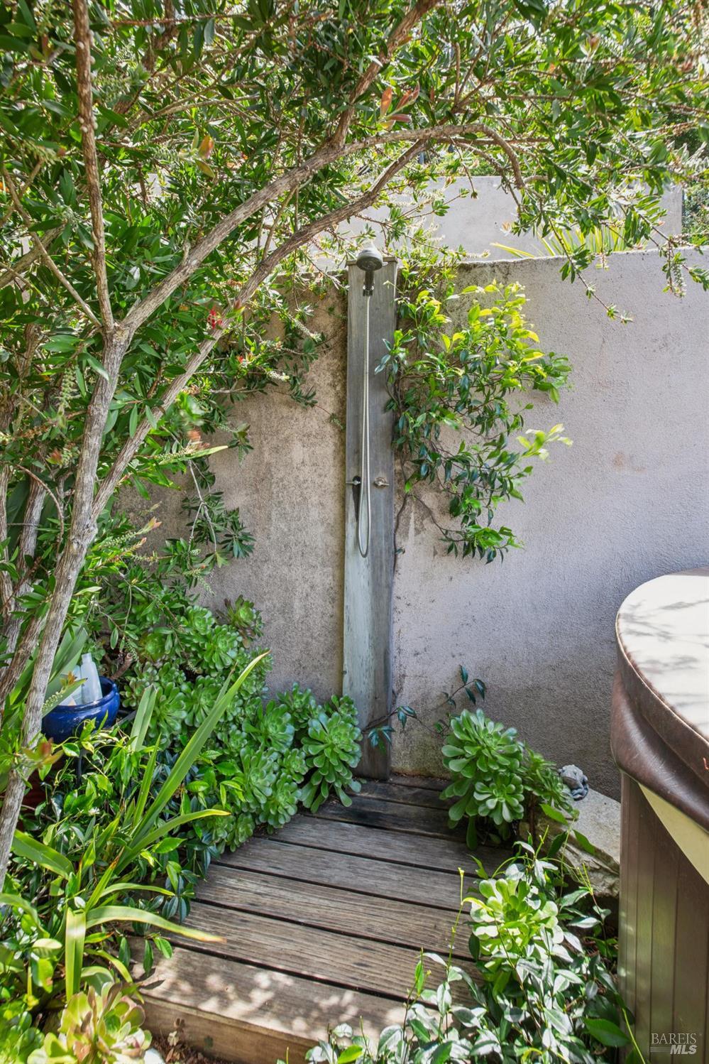 Detail Gallery Image 52 of 80 For 12 Chaparral Ln, San Geronimo,  CA 94963 - 4 Beds | 3/1 Baths