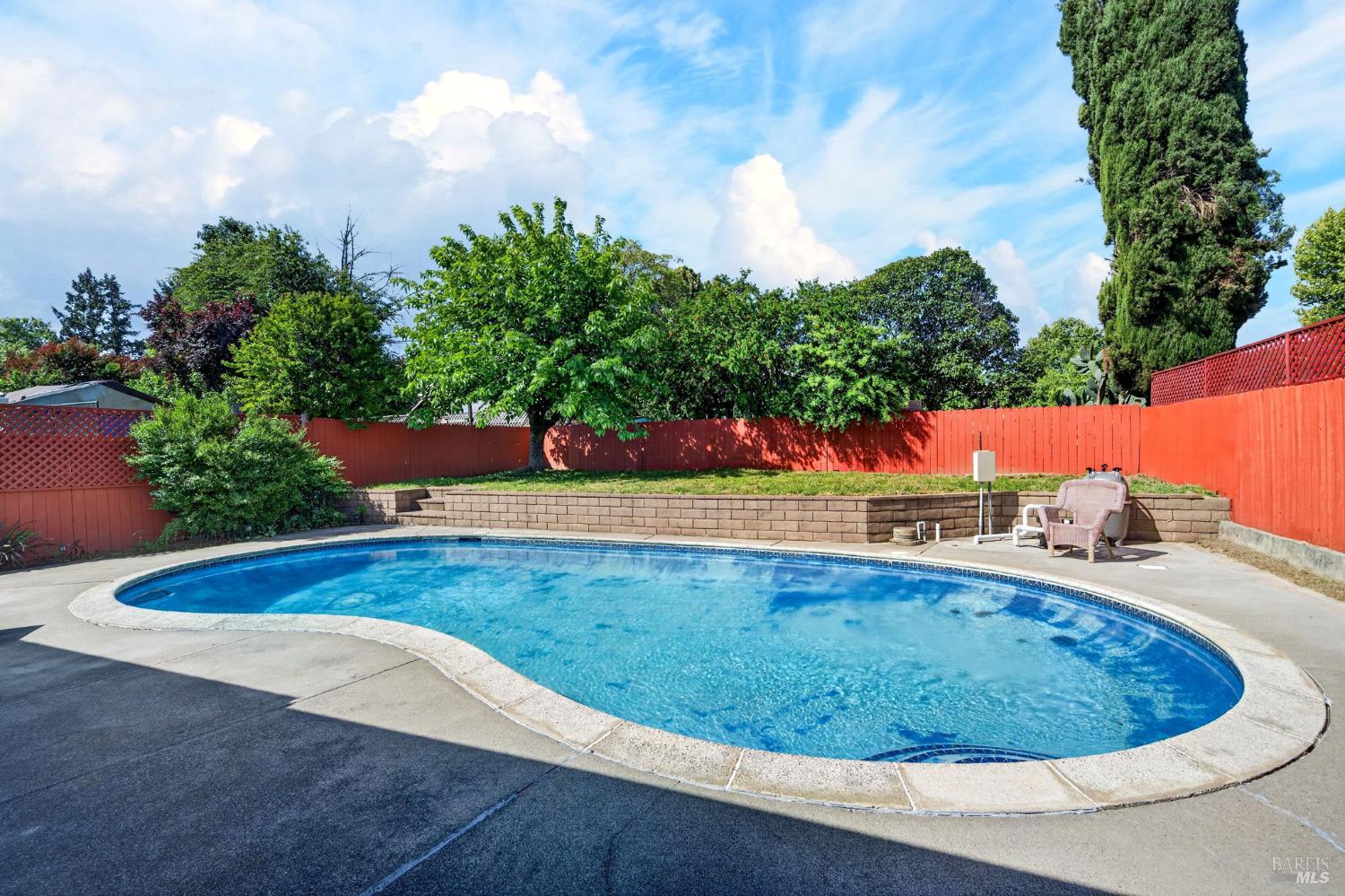 Detail Gallery Image 21 of 26 For 1898 Elm St, Ukiah,  CA 95482 - 2 Beds | 2 Baths