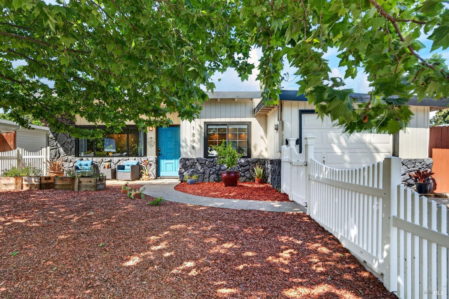 Detail Gallery Image 24 of 26 For 1898 Elm St, Ukiah,  CA 95482 - 2 Beds | 2 Baths