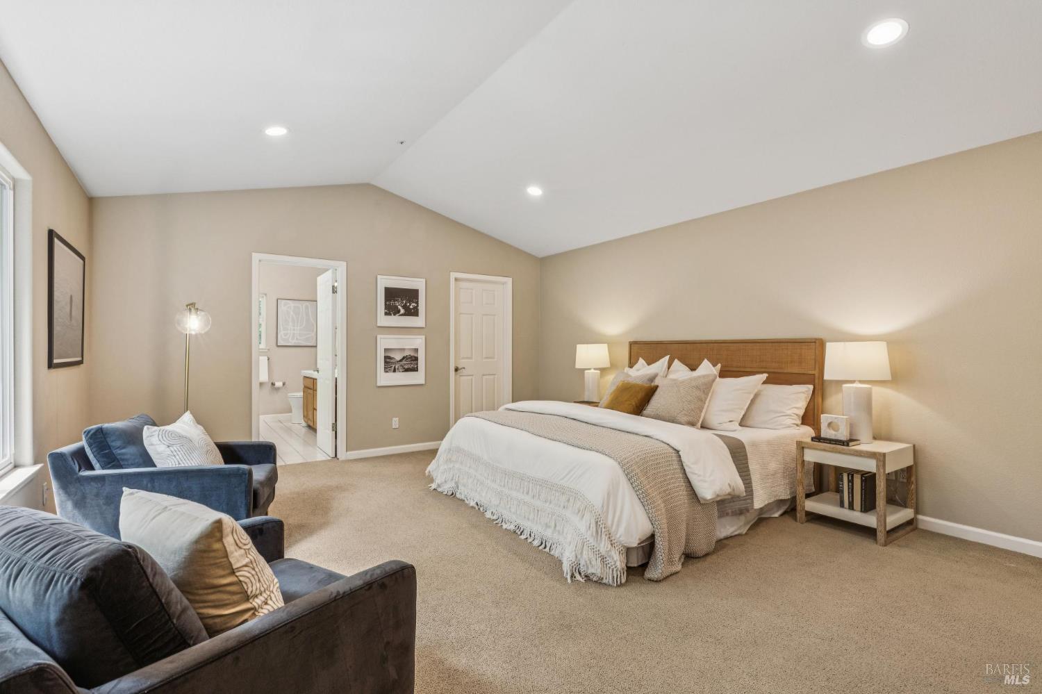 Detail Gallery Image 43 of 89 For 6601 Sir Francis Drake Blvd, Forest Knolls,  CA 94933 - 3 Beds | 2/1 Baths