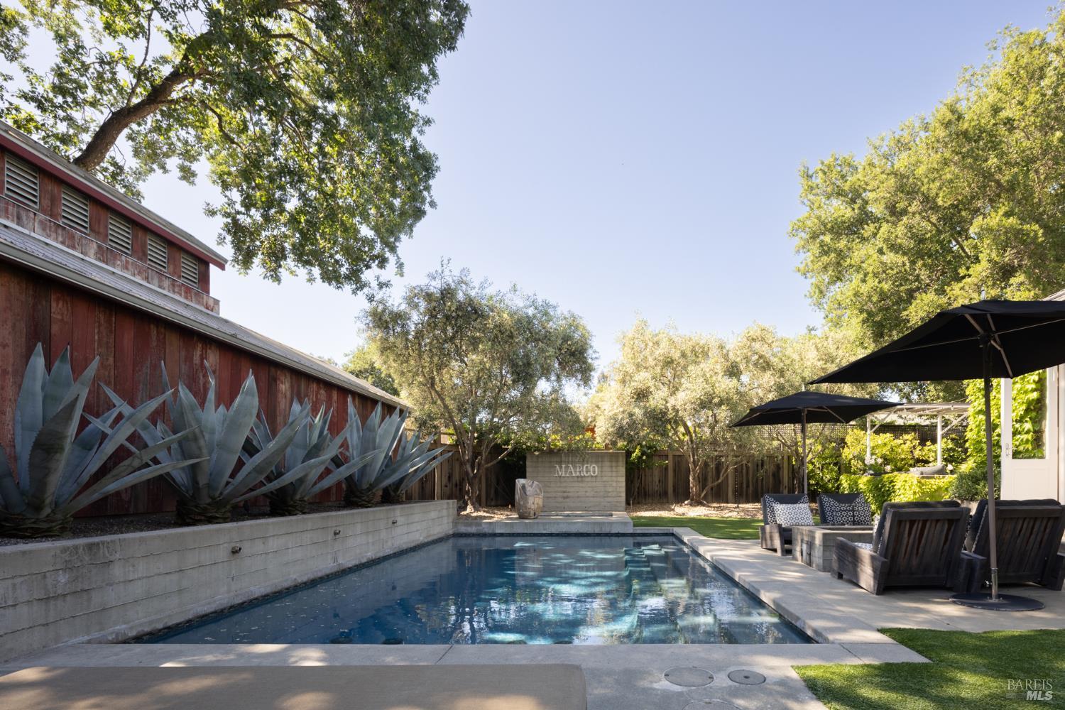 Detail Gallery Image 8 of 51 For 1331 Stockton St, Saint Helena,  CA 94574 - 3 Beds | 2/1 Baths