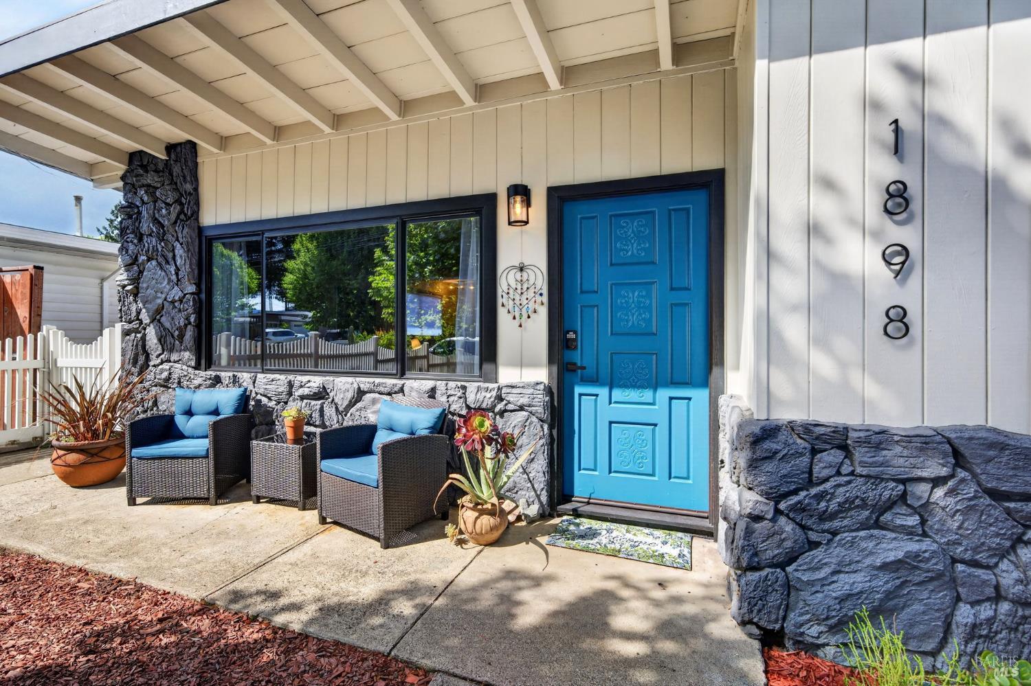 Detail Gallery Image 23 of 26 For 1898 Elm St, Ukiah,  CA 95482 - 2 Beds | 2 Baths