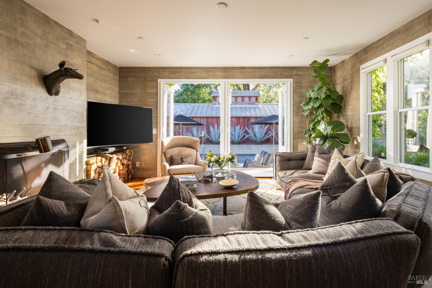 Detail Gallery Image 21 of 51 For 1331 Stockton St, Saint Helena,  CA 94574 - 3 Beds | 2/1 Baths