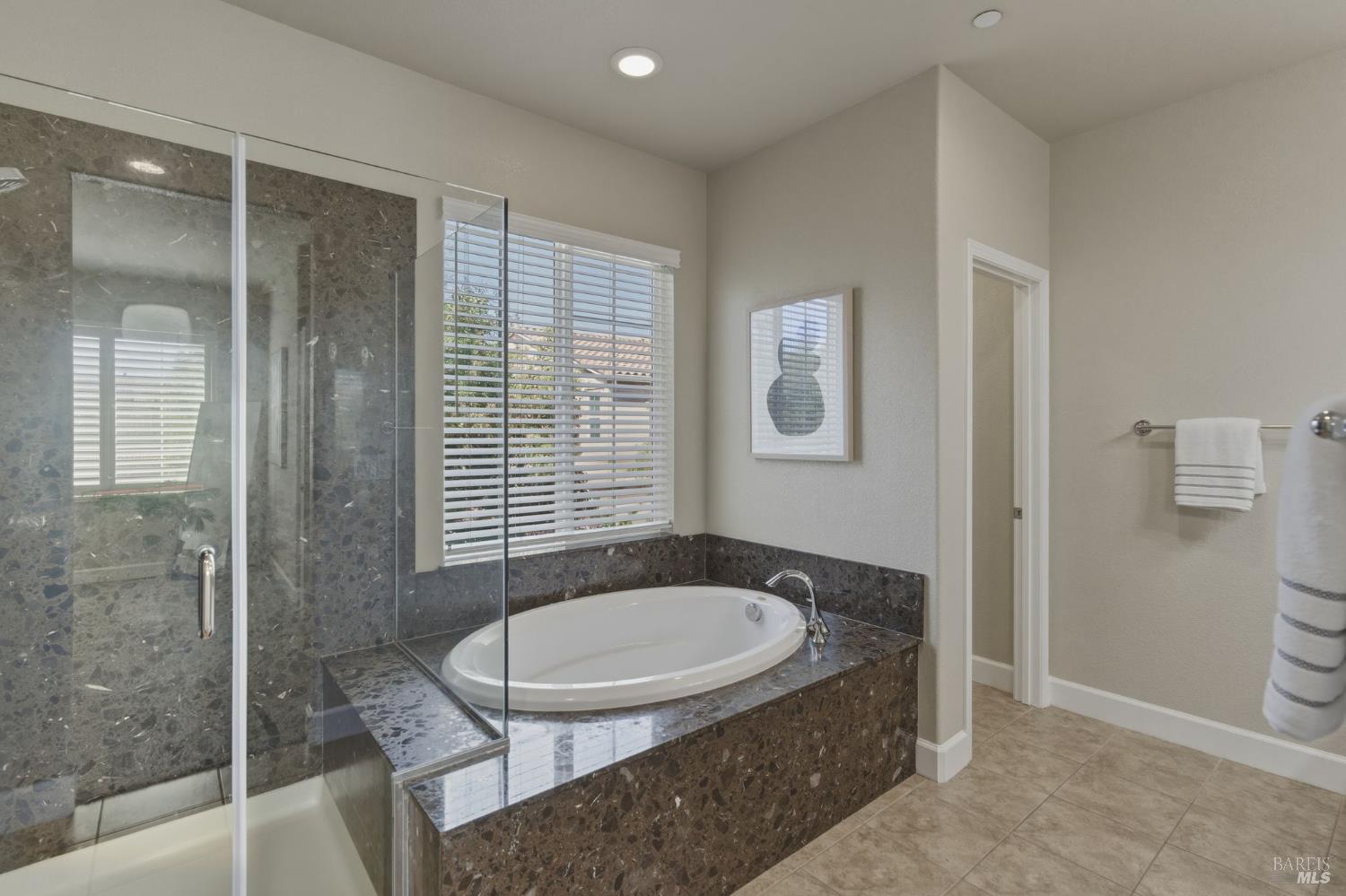 Detail Gallery Image 22 of 42 For 212 Juneau Dr, Vacaville,  CA 95687 - 3 Beds | 2/1 Baths