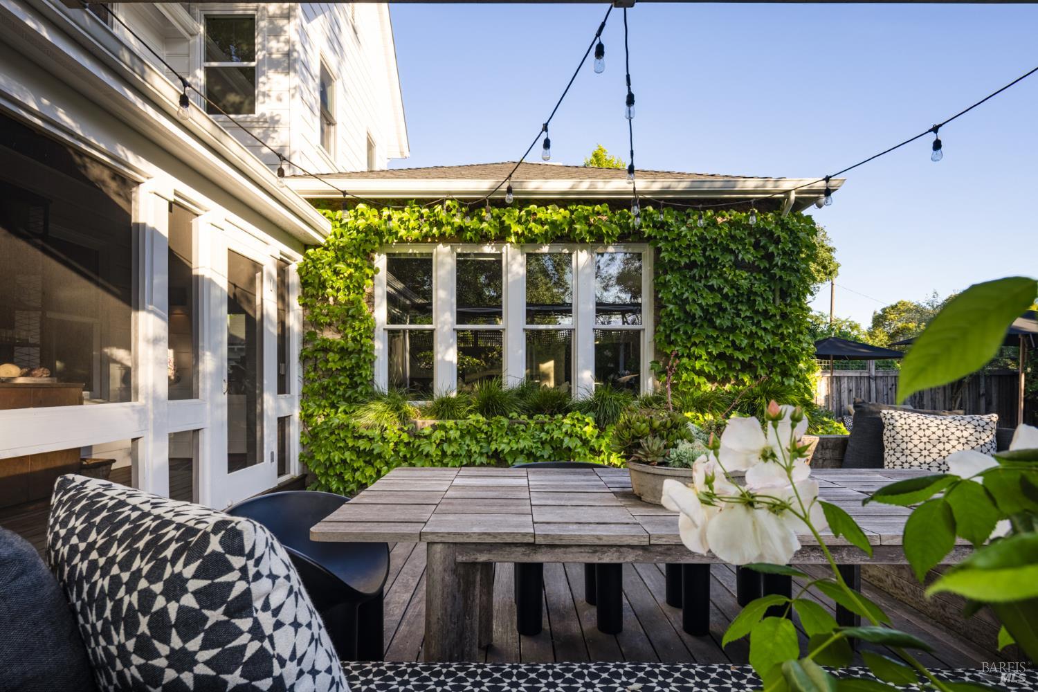 Detail Gallery Image 36 of 51 For 1331 Stockton St, Saint Helena,  CA 94574 - 3 Beds | 2/1 Baths