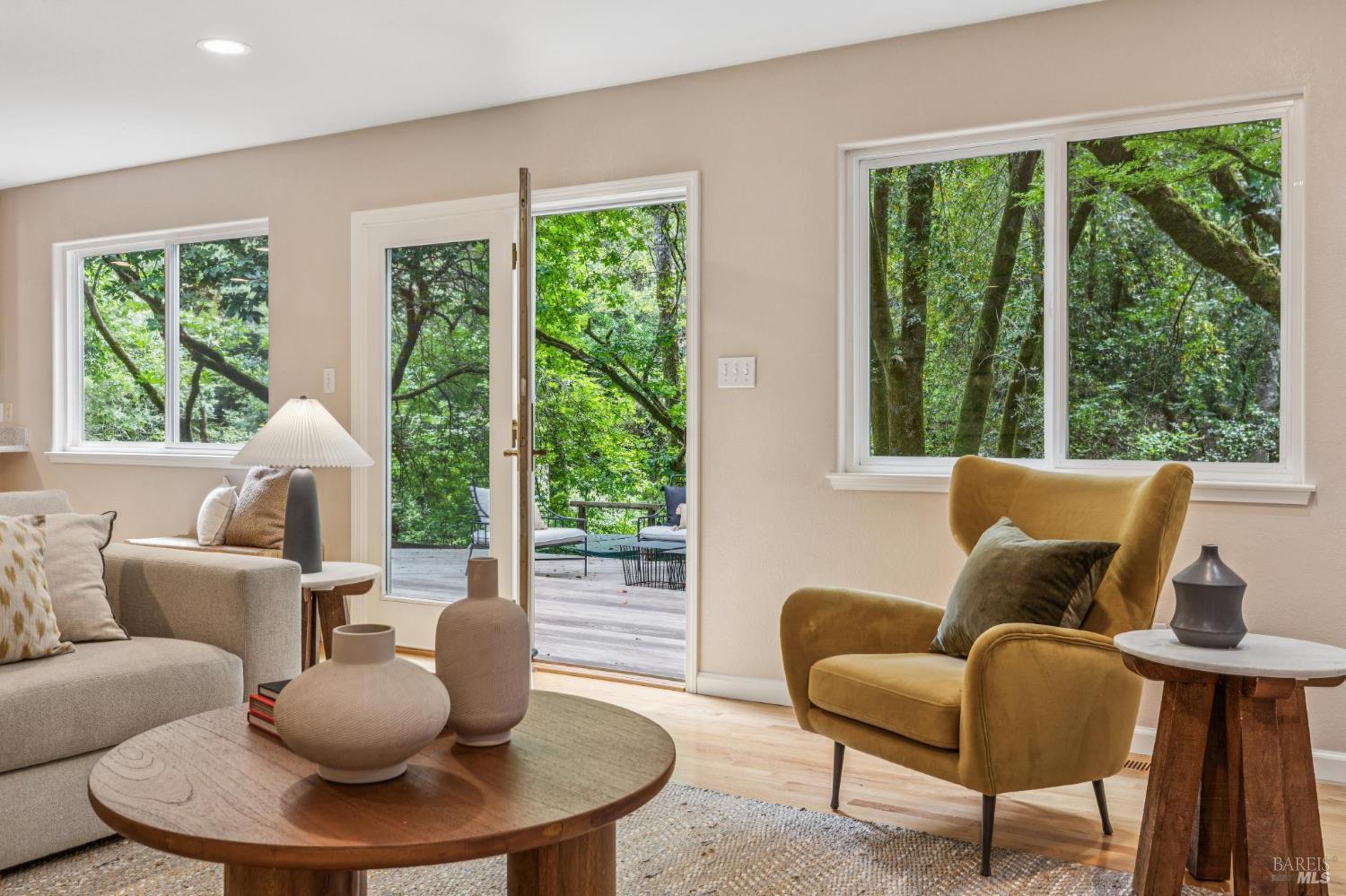 Detail Gallery Image 33 of 89 For 6601 Sir Francis Drake Blvd, Forest Knolls,  CA 94933 - 3 Beds | 2/1 Baths