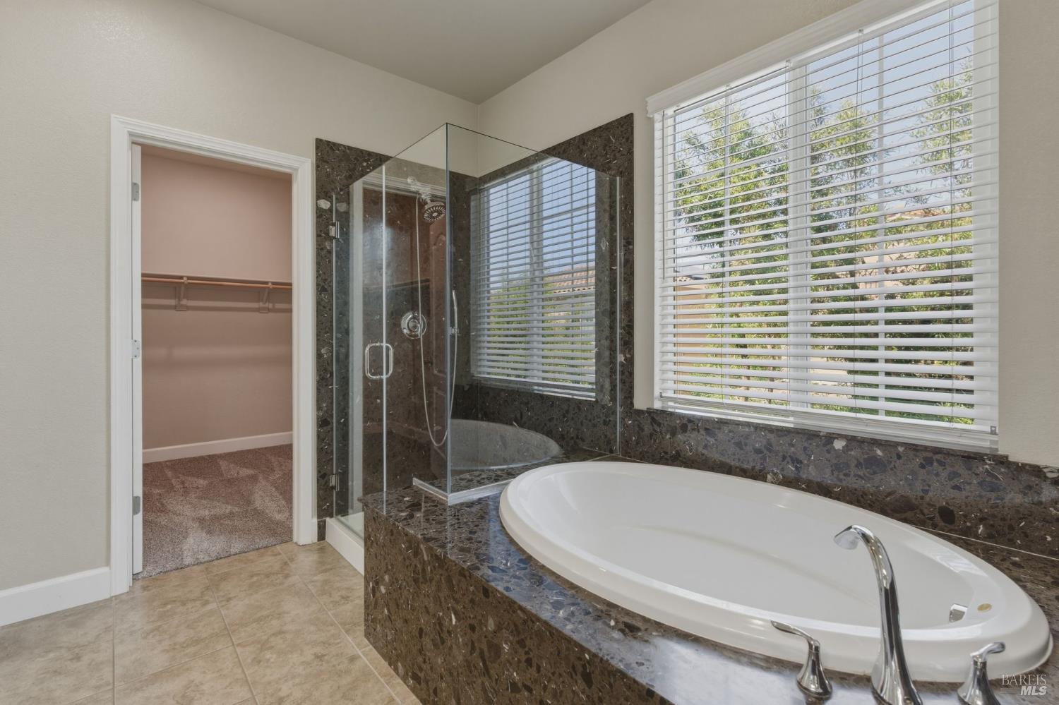 Detail Gallery Image 23 of 42 For 212 Juneau Dr, Vacaville,  CA 95687 - 3 Beds | 2/1 Baths