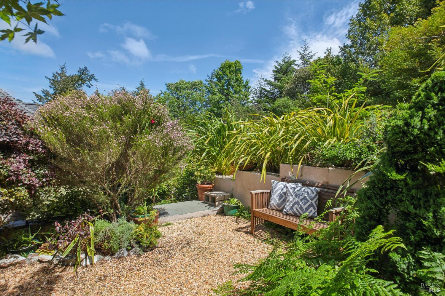 Detail Gallery Image 54 of 80 For 12 Chaparral Ln, San Geronimo,  CA 94963 - 4 Beds | 3/1 Baths