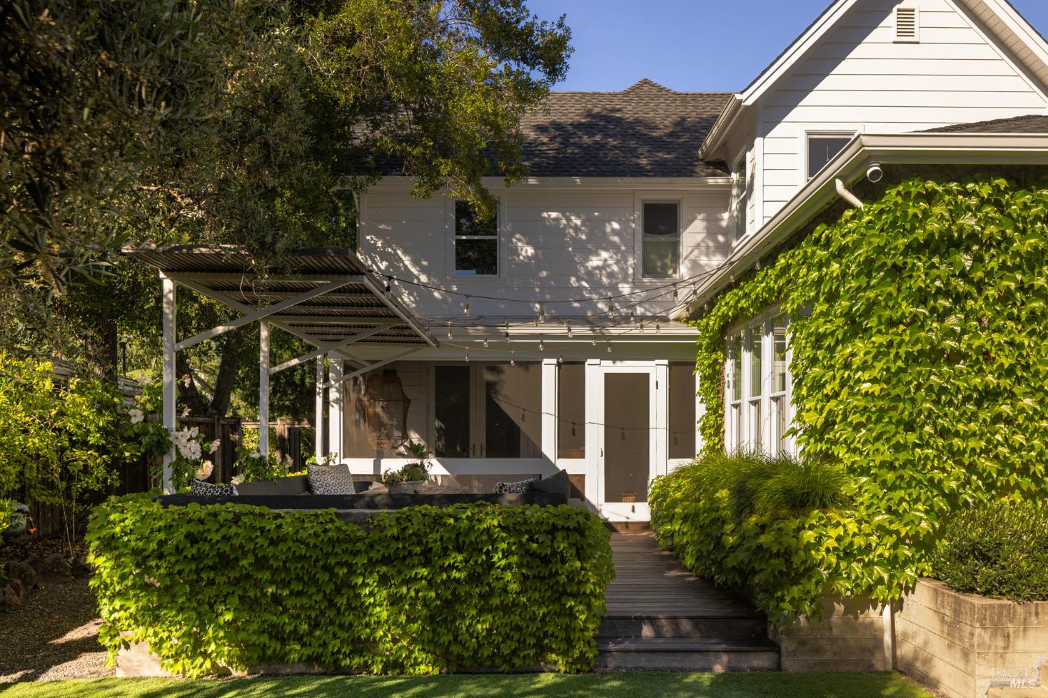 Detail Gallery Image 42 of 51 For 1331 Stockton St, Saint Helena,  CA 94574 - 3 Beds | 2/1 Baths