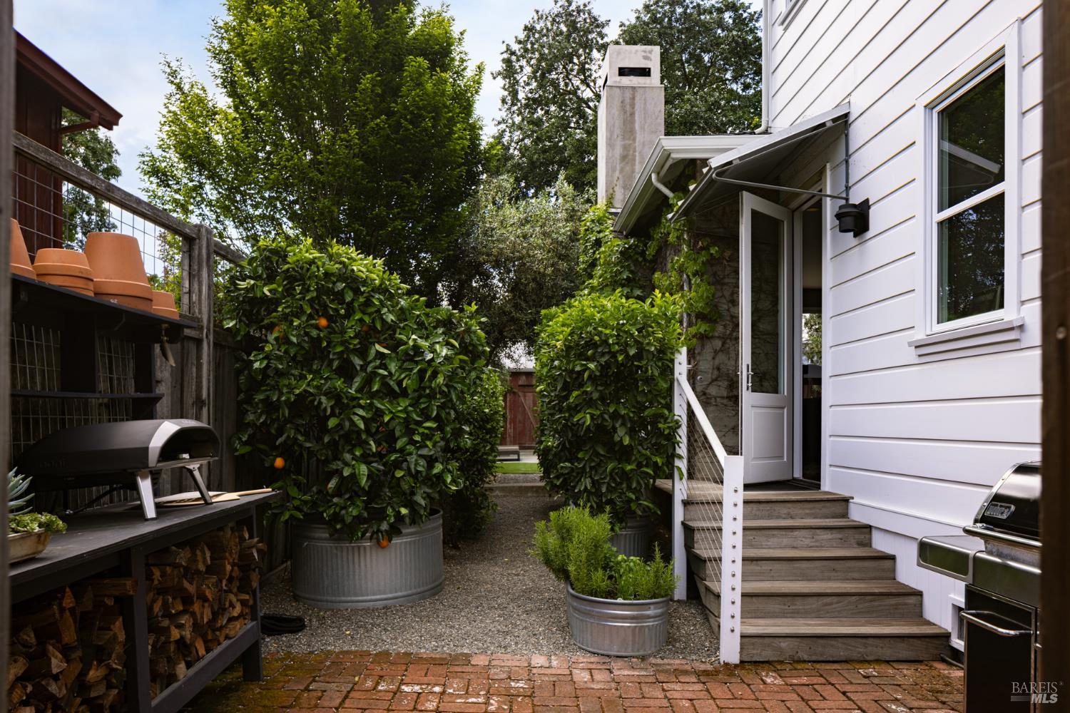 Detail Gallery Image 45 of 51 For 1331 Stockton St, Saint Helena,  CA 94574 - 3 Beds | 2/1 Baths