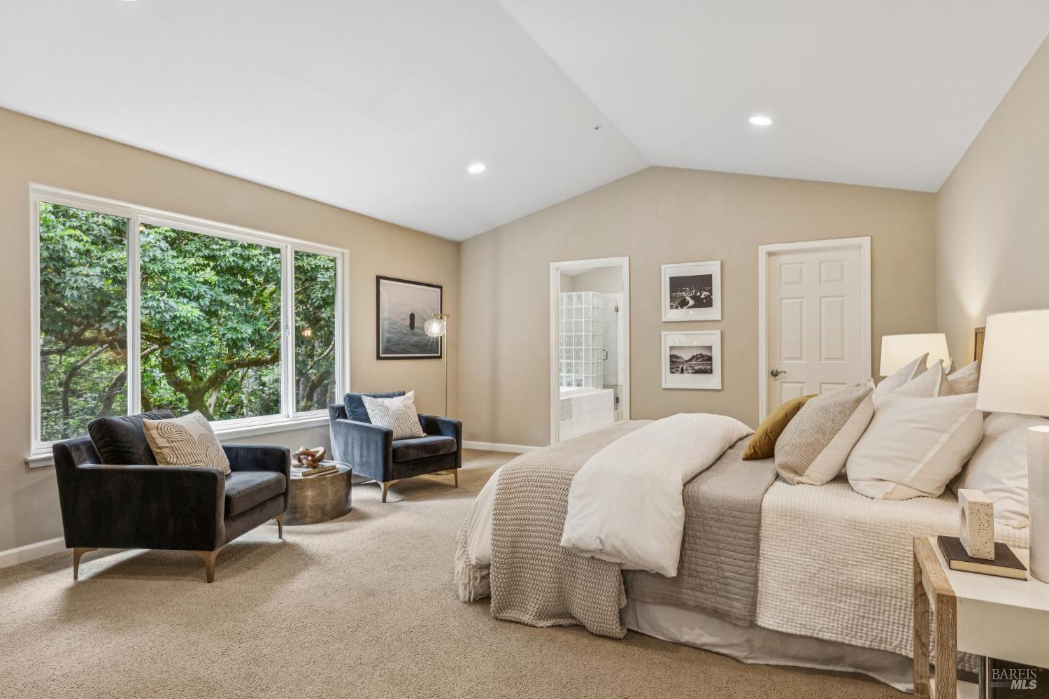 Detail Gallery Image 42 of 89 For 6601 Sir Francis Drake Blvd, Forest Knolls,  CA 94933 - 3 Beds | 2/1 Baths