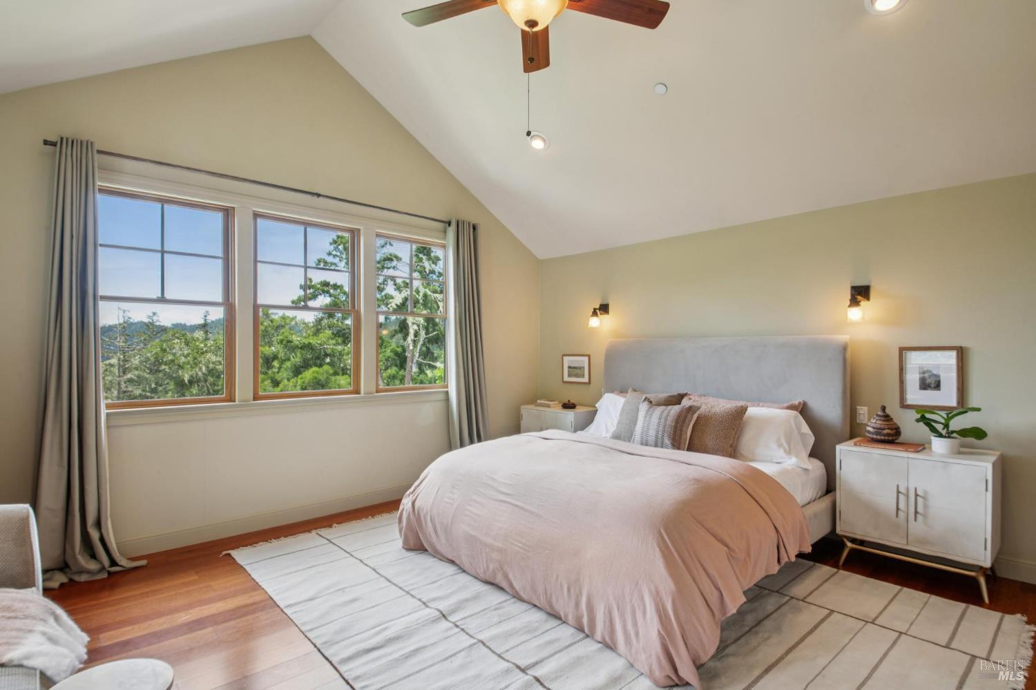 Detail Gallery Image 24 of 80 For 12 Chaparral Ln, San Geronimo,  CA 94963 - 4 Beds | 3/1 Baths