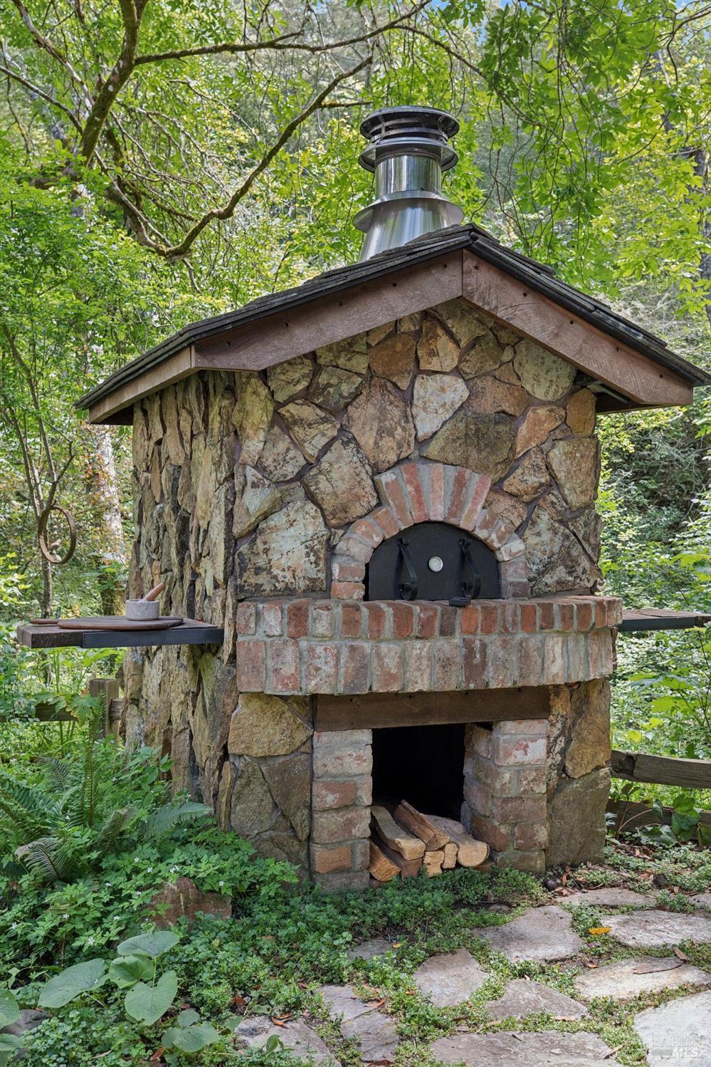 Detail Gallery Image 60 of 89 For 6601 Sir Francis Drake Blvd, Forest Knolls,  CA 94933 - 3 Beds | 2/1 Baths