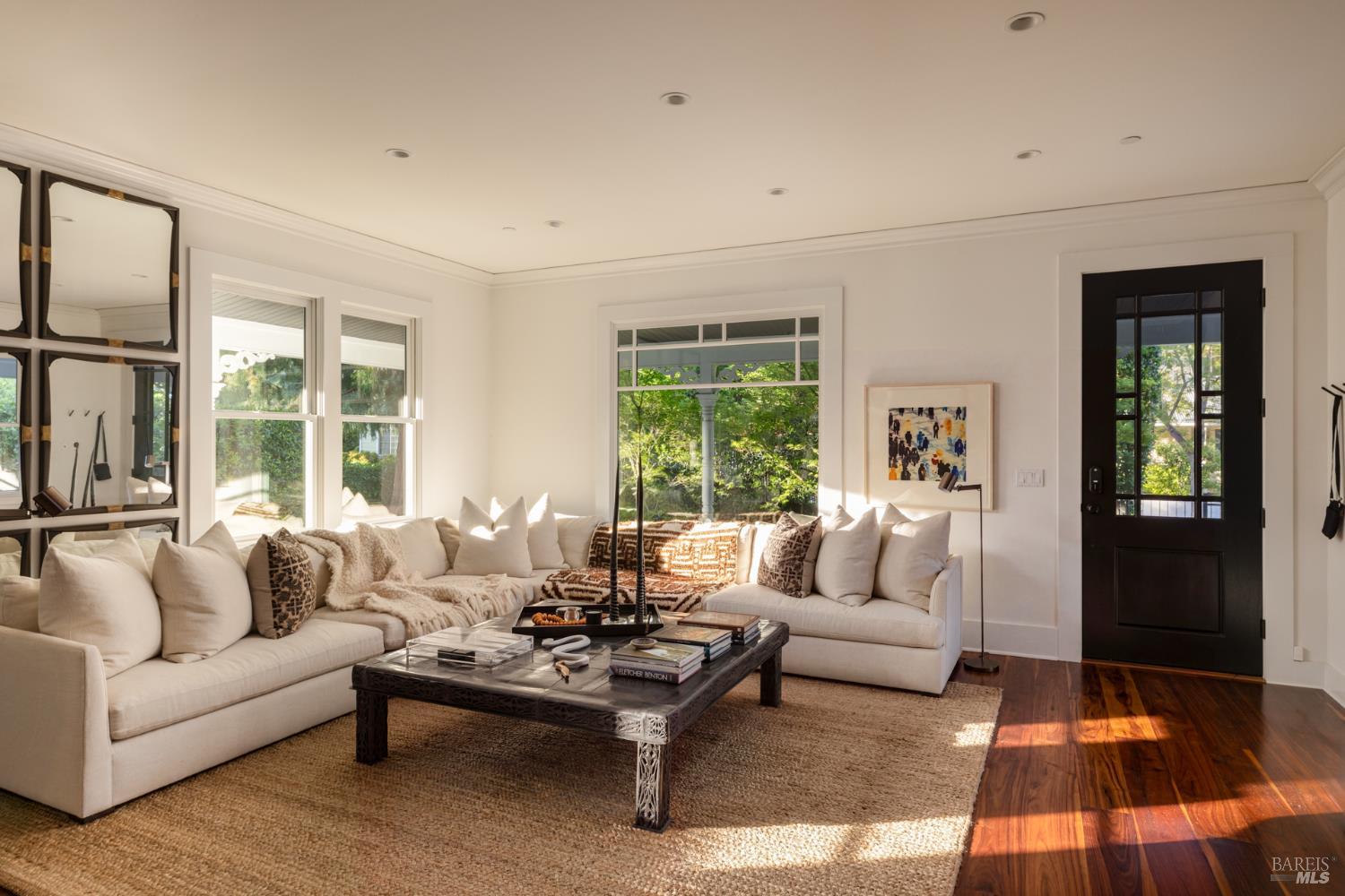 Detail Gallery Image 4 of 51 For 1331 Stockton St, Saint Helena,  CA 94574 - 3 Beds | 2/1 Baths