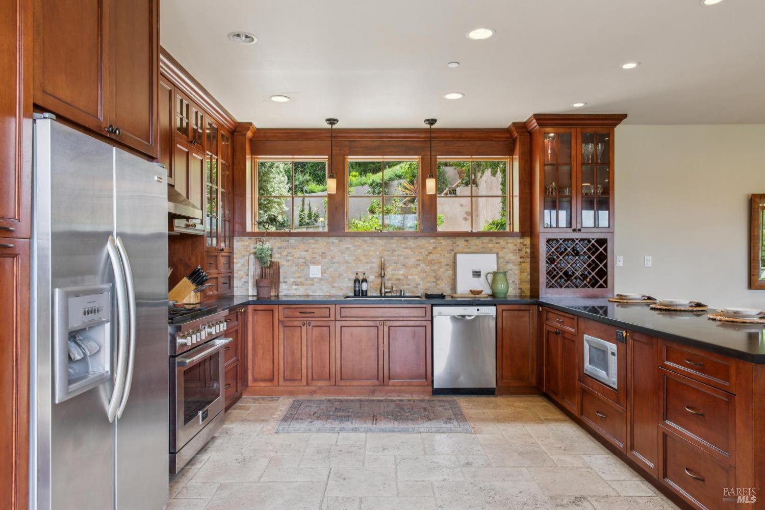 Detail Gallery Image 19 of 80 For 12 Chaparral Ln, San Geronimo,  CA 94963 - 4 Beds | 3/1 Baths