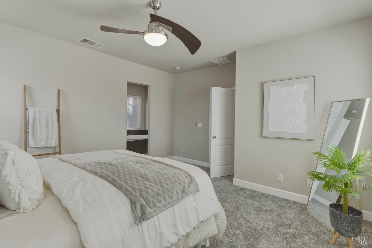 Detail Gallery Image 20 of 42 For 212 Juneau Dr, Vacaville,  CA 95687 - 3 Beds | 2/1 Baths