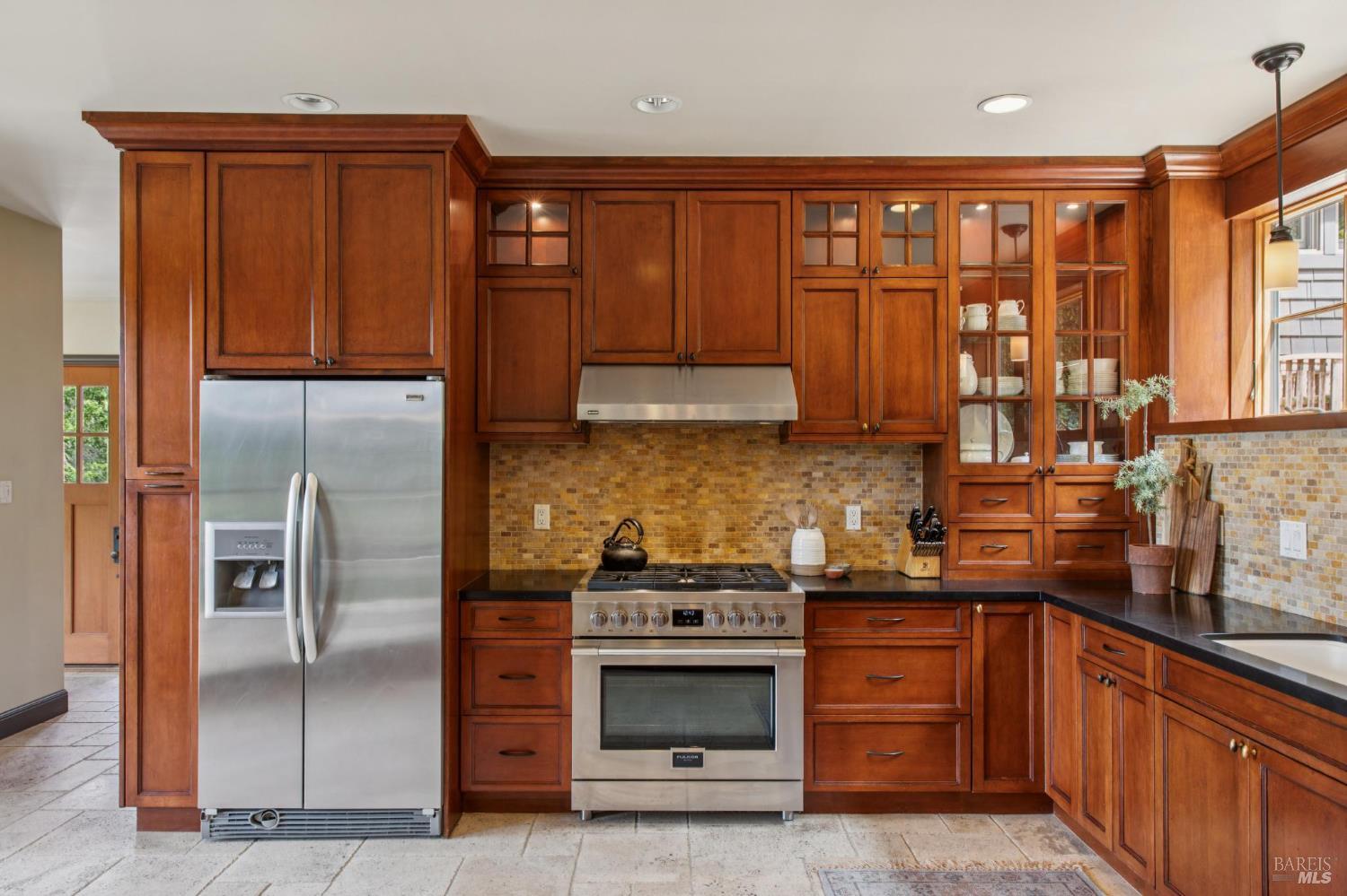 Detail Gallery Image 20 of 80 For 12 Chaparral Ln, San Geronimo,  CA 94963 - 4 Beds | 3/1 Baths