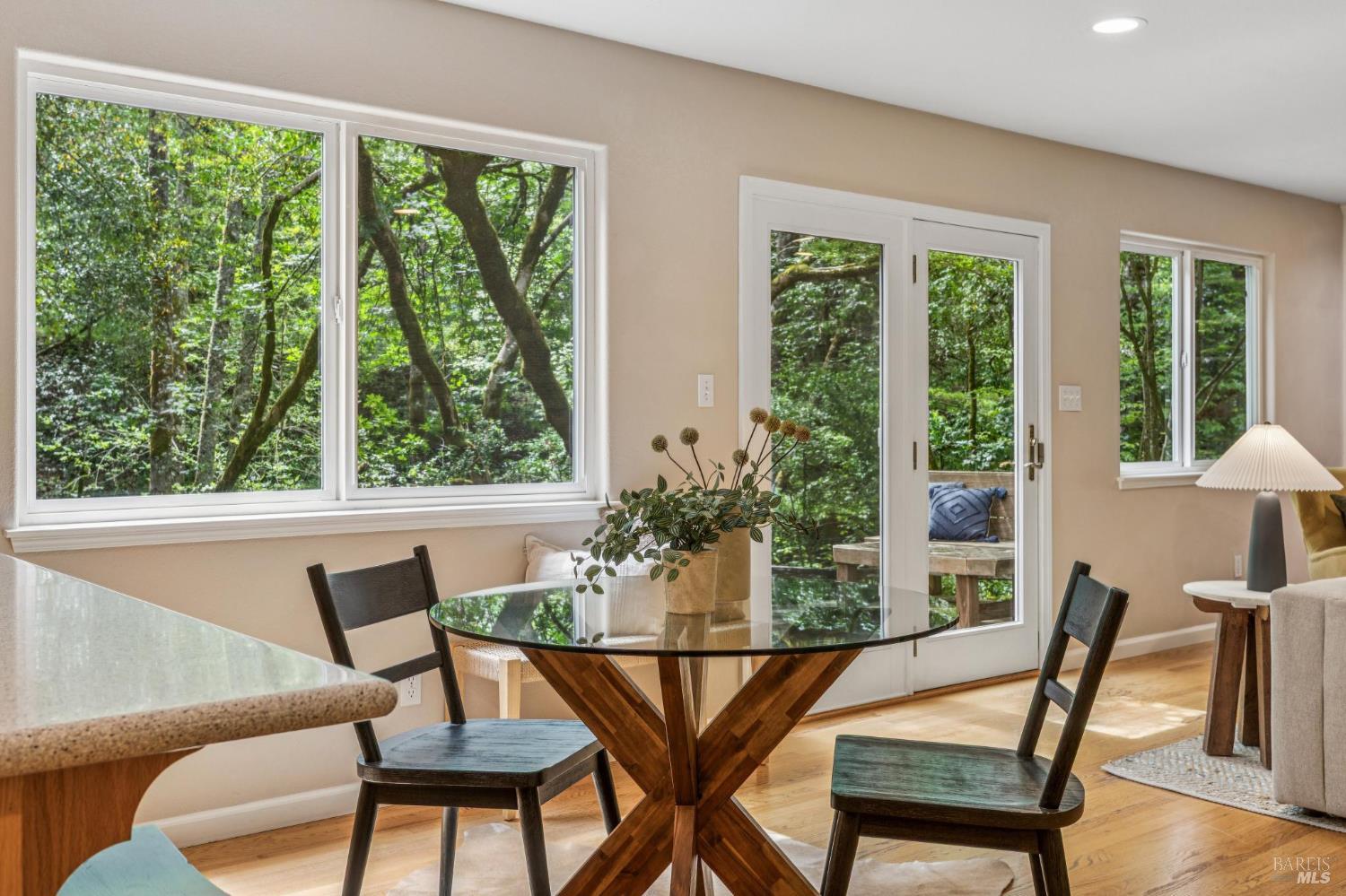 Detail Gallery Image 29 of 89 For 6601 Sir Francis Drake Blvd, Forest Knolls,  CA 94933 - 3 Beds | 2/1 Baths