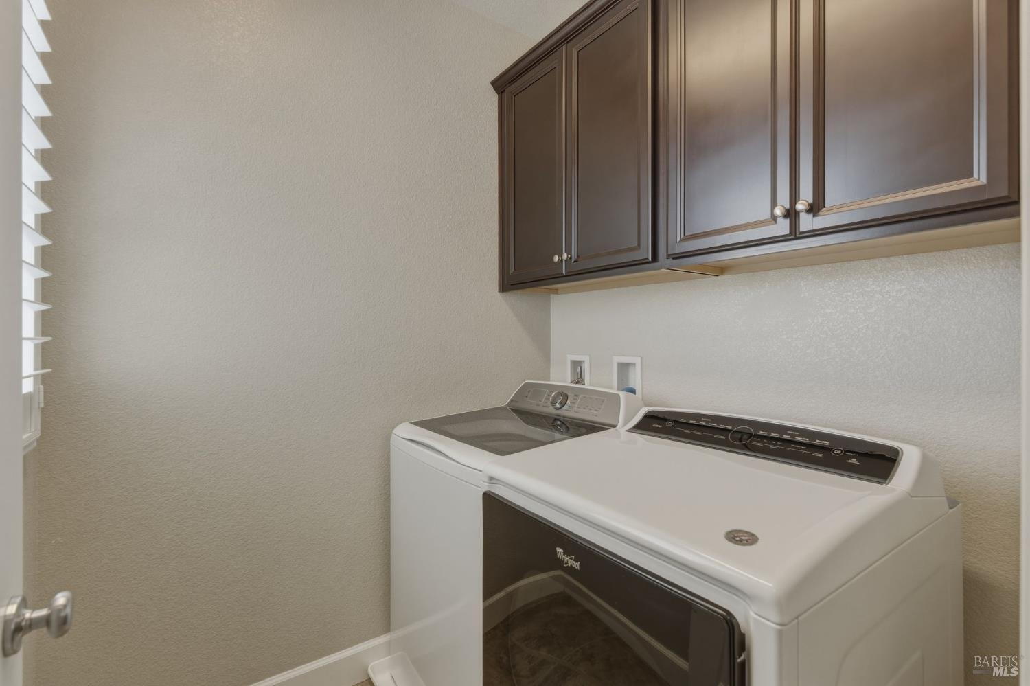 Detail Gallery Image 31 of 42 For 212 Juneau Dr, Vacaville,  CA 95687 - 3 Beds | 2/1 Baths