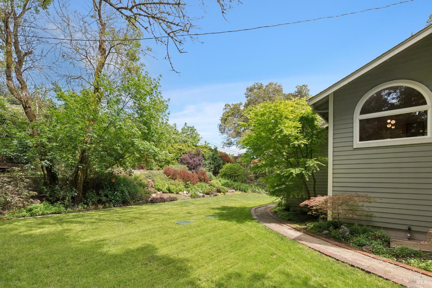 Detail Gallery Image 84 of 89 For 6601 Sir Francis Drake Blvd, Forest Knolls,  CA 94933 - 3 Beds | 2/1 Baths