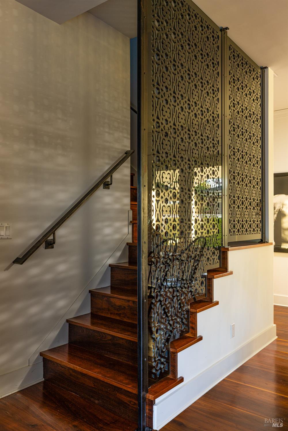 Detail Gallery Image 16 of 51 For 1331 Stockton St, Saint Helena,  CA 94574 - 3 Beds | 2/1 Baths