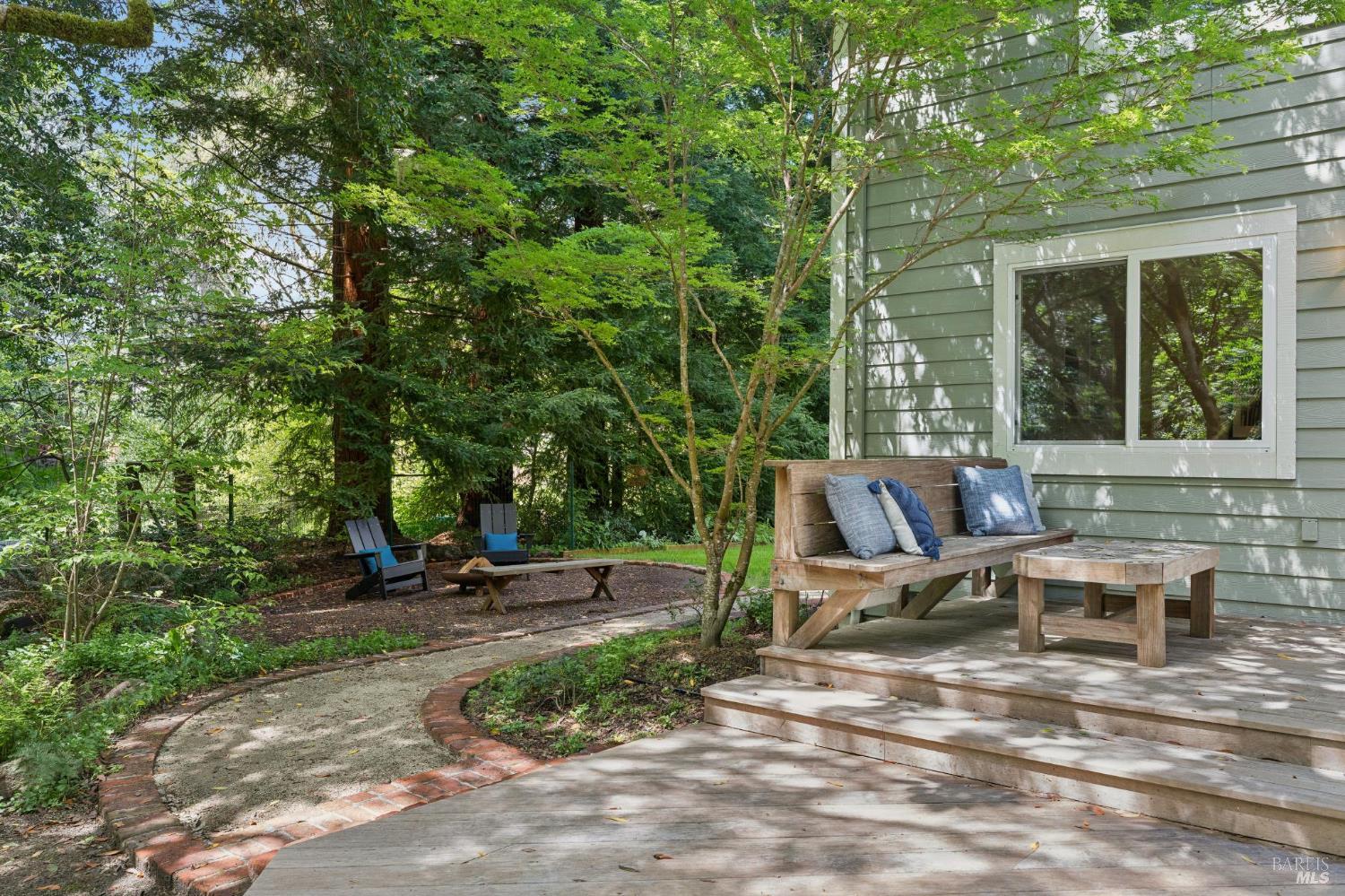 Detail Gallery Image 63 of 89 For 6601 Sir Francis Drake Blvd, Forest Knolls,  CA 94933 - 3 Beds | 2/1 Baths