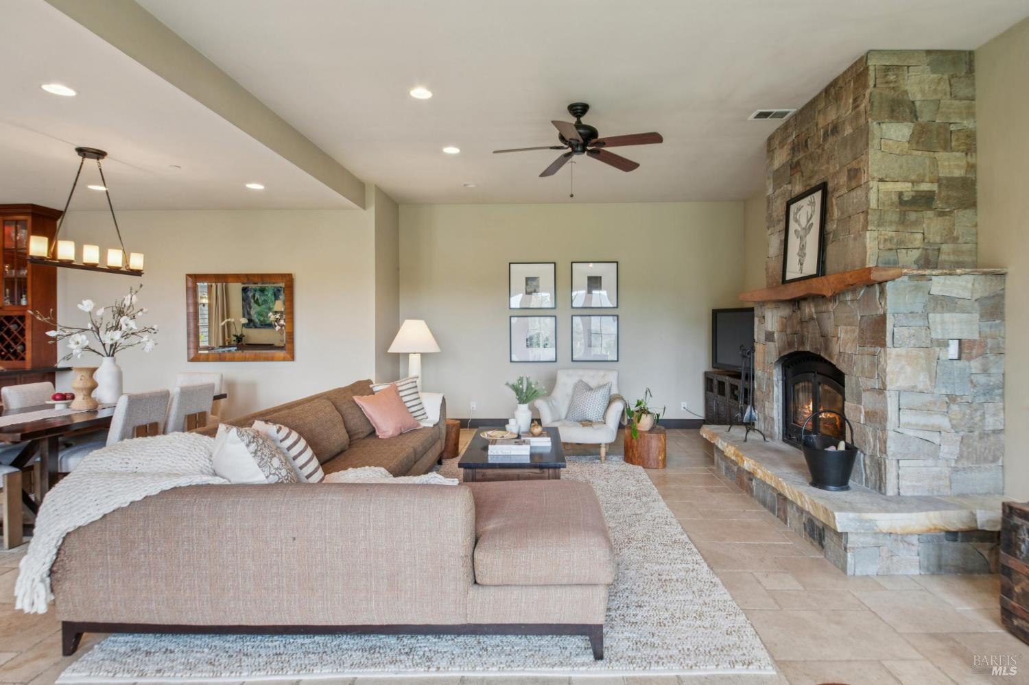 Detail Gallery Image 11 of 80 For 12 Chaparral Ln, San Geronimo,  CA 94963 - 4 Beds | 3/1 Baths