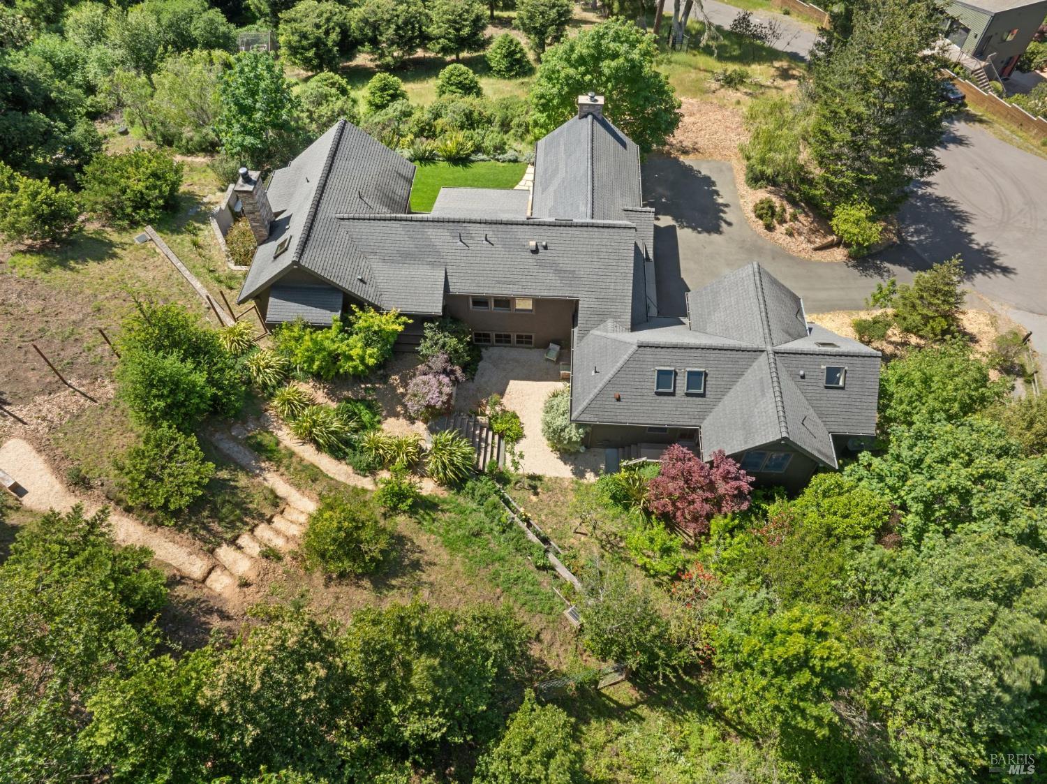 Detail Gallery Image 79 of 80 For 12 Chaparral Ln, San Geronimo,  CA 94963 - 4 Beds | 3/1 Baths