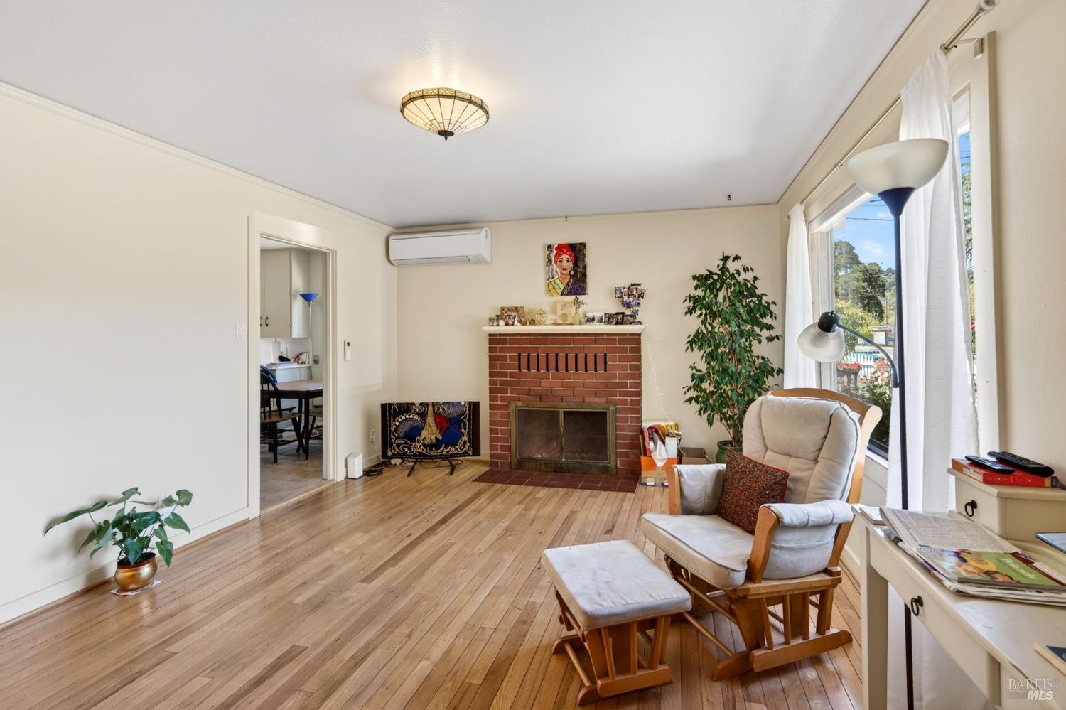 Detail Gallery Image 4 of 36 For 441 N Jefferson St, Cloverdale,  CA 95425 - 2 Beds | 1 Baths