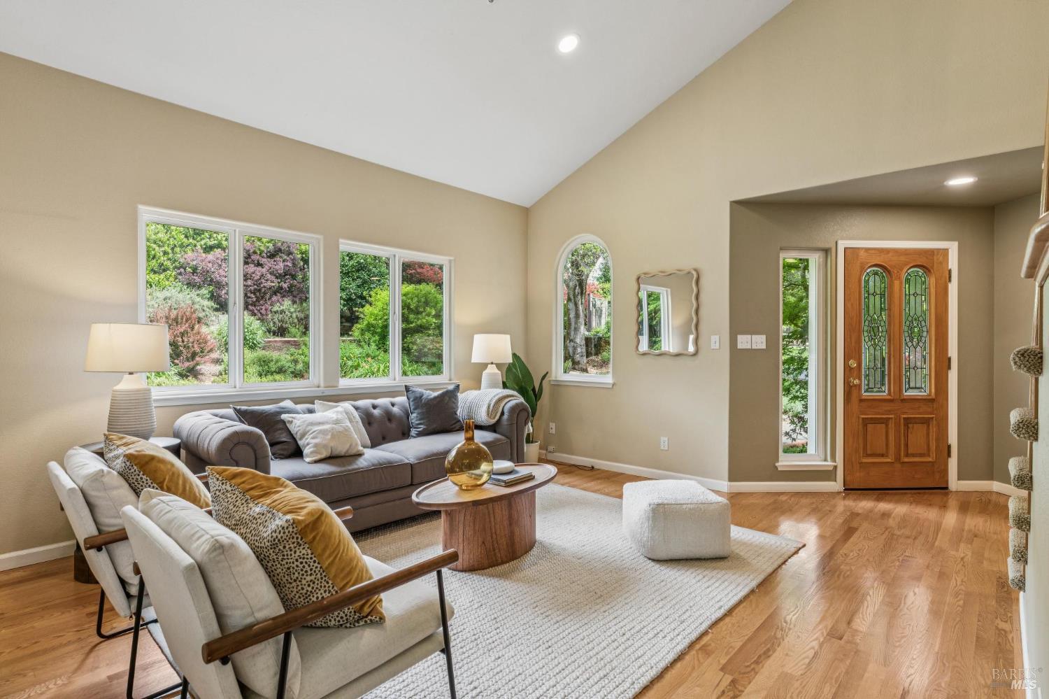 Detail Gallery Image 19 of 89 For 6601 Sir Francis Drake Blvd, Forest Knolls,  CA 94933 - 3 Beds | 2/1 Baths