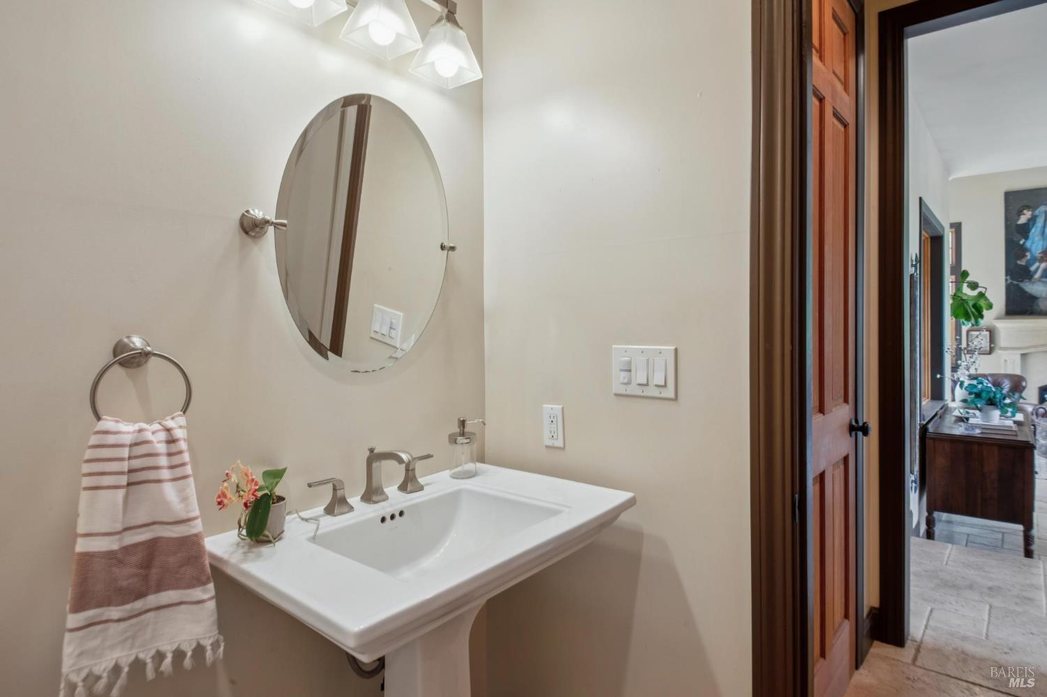 Detail Gallery Image 23 of 80 For 12 Chaparral Ln, San Geronimo,  CA 94963 - 4 Beds | 3/1 Baths