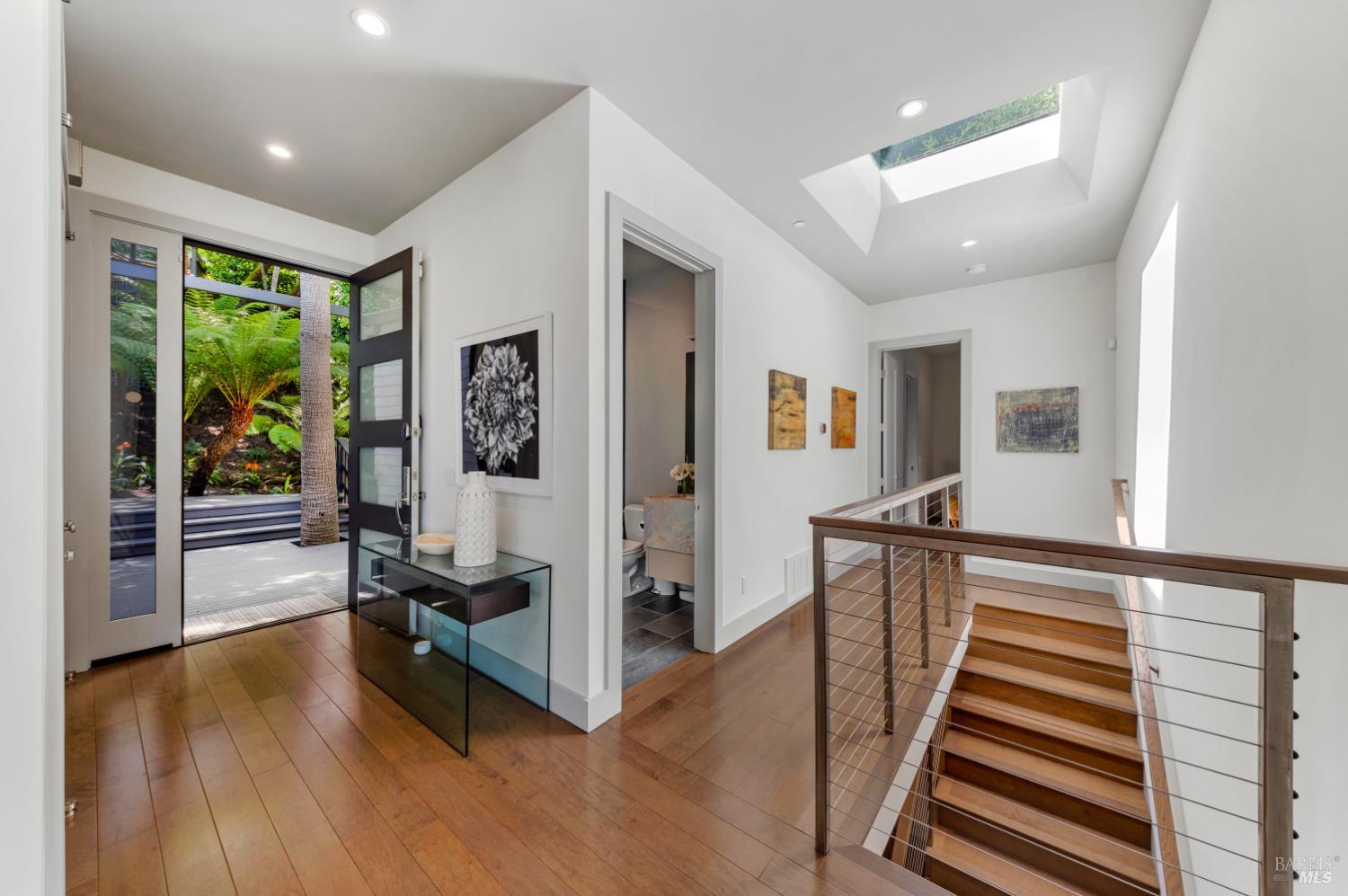 Detail Gallery Image 14 of 77 For 290 Beach Rd, Belvedere,  CA 94920 - 6 Beds | 5 Baths