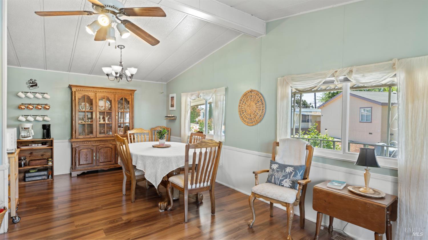 Detail Gallery Image 10 of 36 For 38 Del Rey Dr, Vacaville,  CA 95687 - 3 Beds | 2 Baths