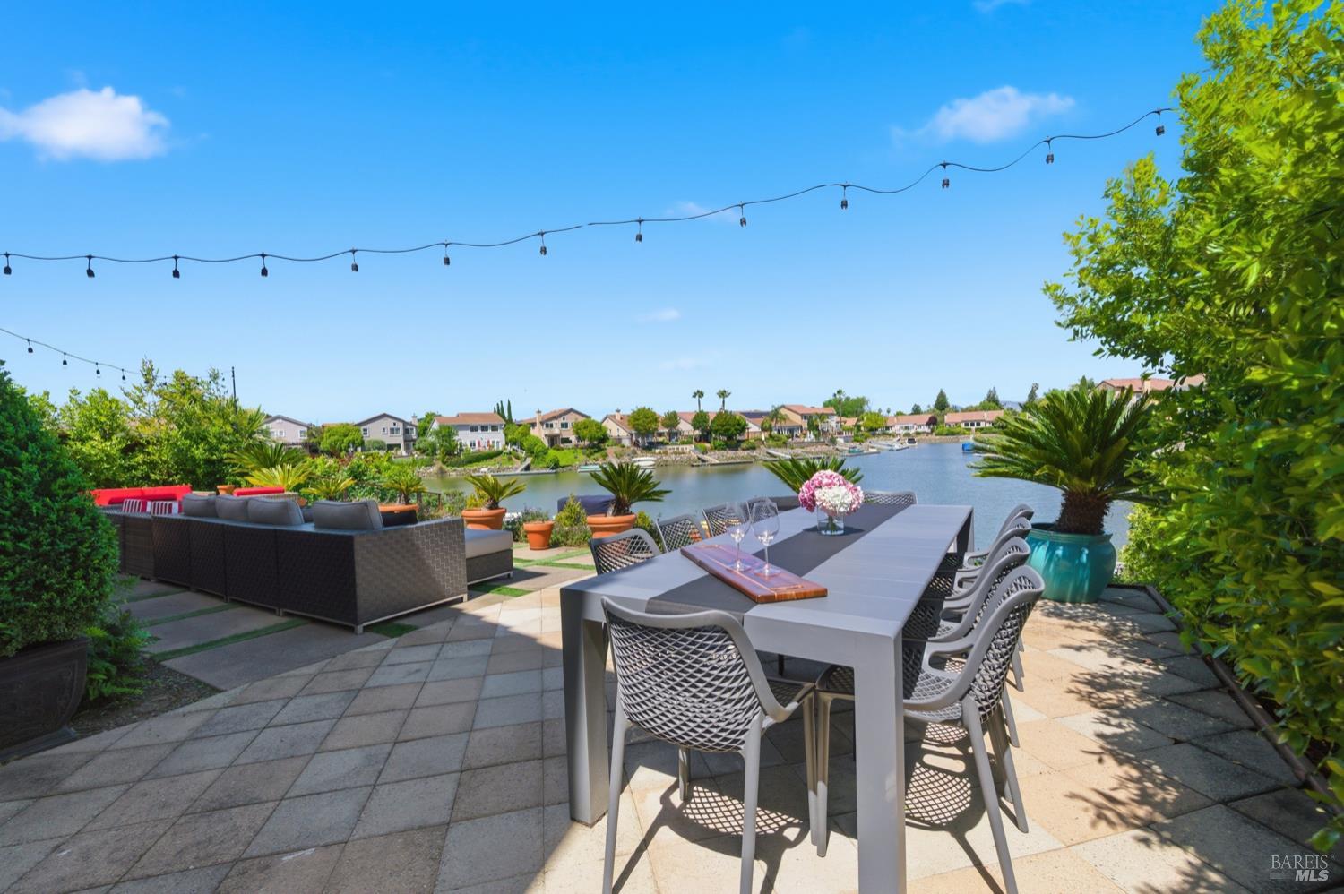 Detail Gallery Image 57 of 67 For 66 S Newport Dr, Napa,  CA 94559 - 4 Beds | 2/1 Baths