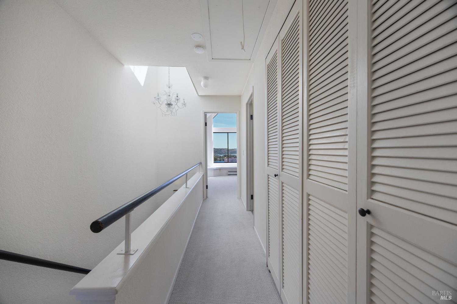 Detail Gallery Image 20 of 42 For 363 Headlands Ct, Sausalito,  CA 94965 - 2 Beds | 2/1 Baths
