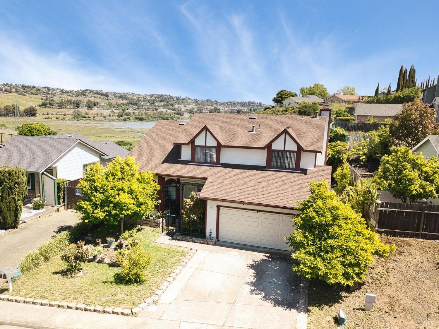 Detail Gallery Image 29 of 35 For 112 Sea Mist Dr, Vallejo,  CA 94591 - 4 Beds | 2/1 Baths