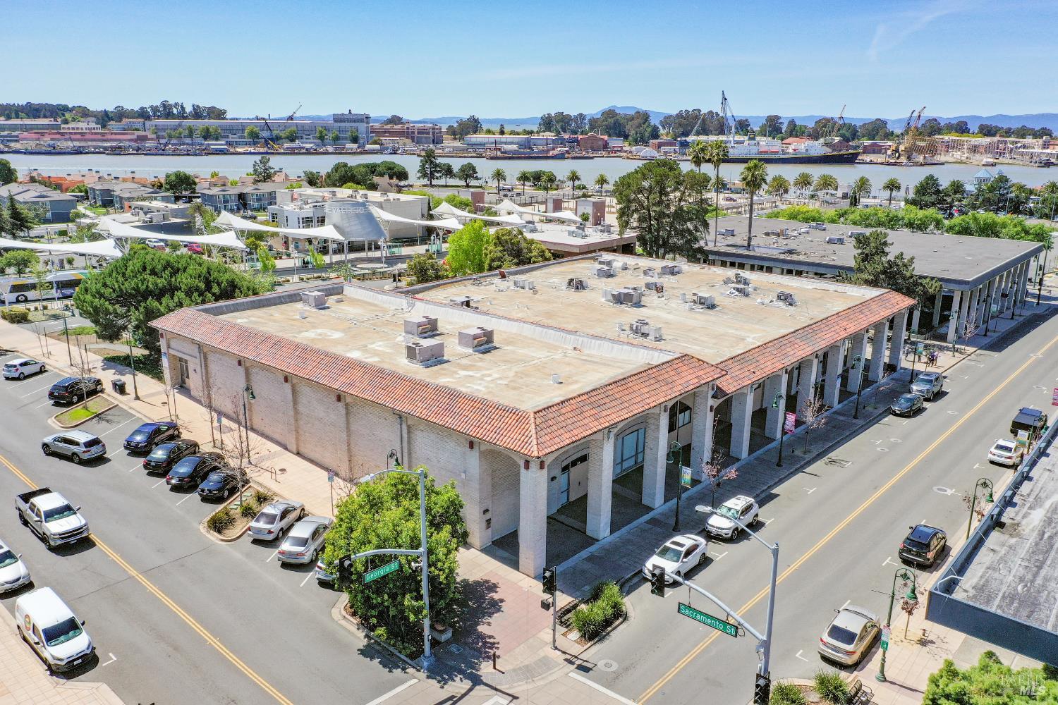 Detail Gallery Image 8 of 54 For 241 Georgia St, Vallejo,  CA 94590 - – Beds | – Baths