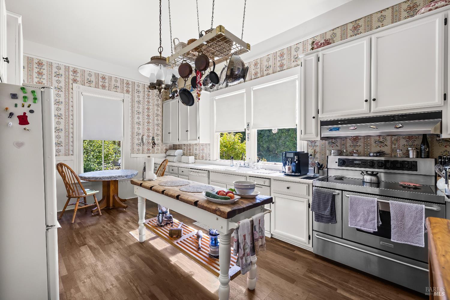 Detail Gallery Image 6 of 27 For 2000 Mcgary Rd, American Canyon,  CA 94591 - 4 Beds | 3 Baths