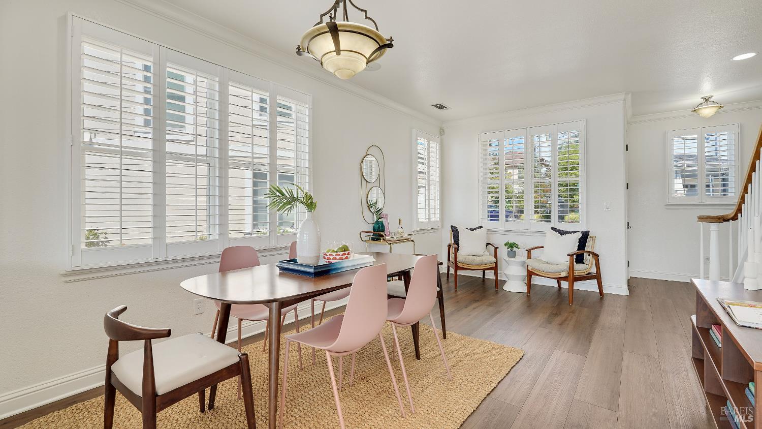 Detail Gallery Image 16 of 82 For 574 Anderson Ln, Benicia,  CA 94510 - 3 Beds | 2/1 Baths