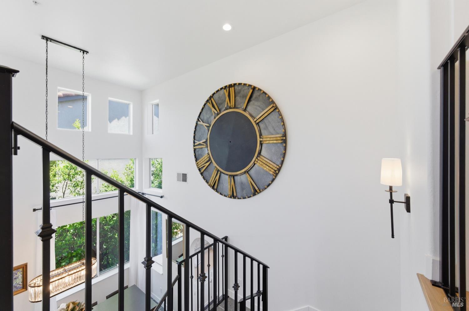 Detail Gallery Image 39 of 67 For 66 S Newport Dr, Napa,  CA 94559 - 4 Beds | 2/1 Baths