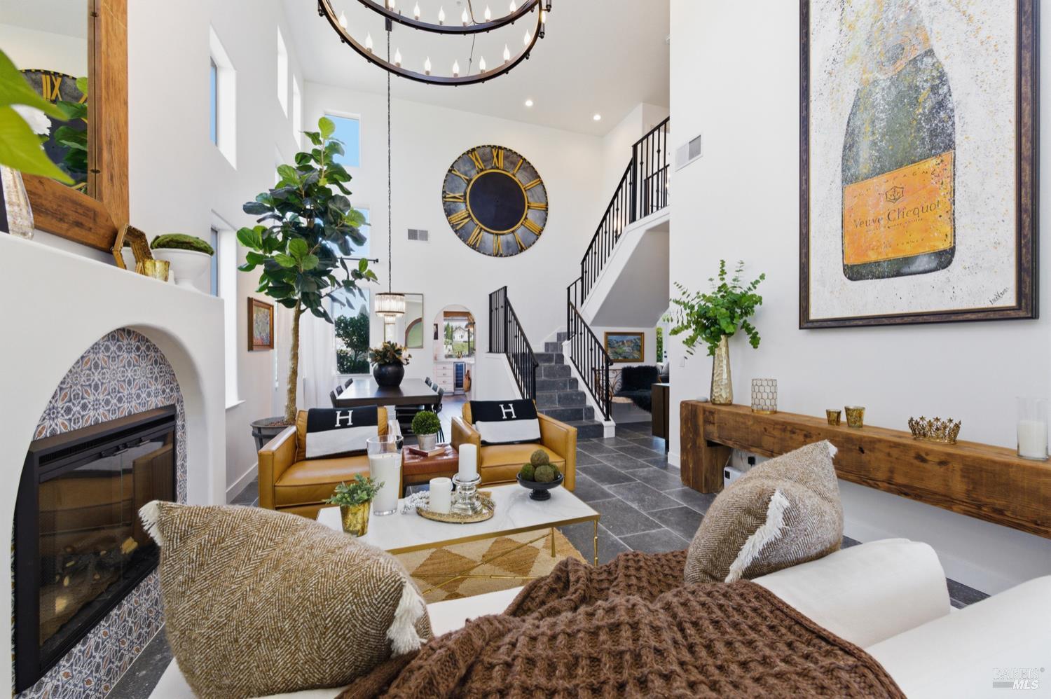 Detail Gallery Image 14 of 67 For 66 S Newport Dr, Napa,  CA 94559 - 4 Beds | 2/1 Baths