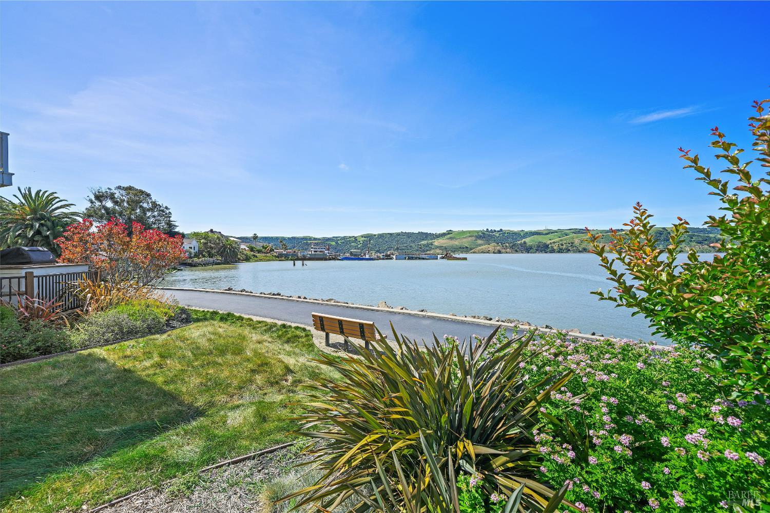 Detail Gallery Image 49 of 82 For 574 Anderson Ln, Benicia,  CA 94510 - 3 Beds | 2/1 Baths