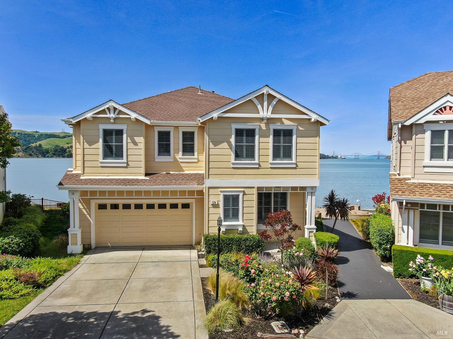 Detail Gallery Image 4 of 82 For 574 Anderson Ln, Benicia,  CA 94510 - 3 Beds | 2/1 Baths